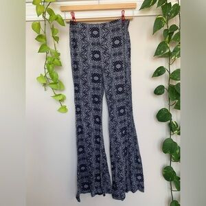 Forever 21 Soft Paisley/Navy Flare Pants, Size Medium